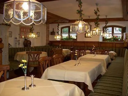 Hotell Weisses Roessle - Restaurantbetrieb Von Donnerstag Bis Sonntag