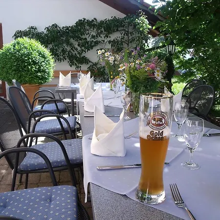 Zahn's Weisses Roessle - Ruhig Schlafen- Gut Fruehstuecken - Lecker Essen