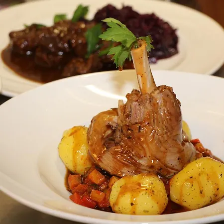 Hotel Zahn's Weisses Roessle - Ruhig Schlafen- Gut Fruehstuecken - Lecker Essen