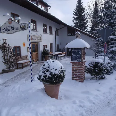 Weisses Roessle - Restaurantbetrieb Von Donnerstag Bis Sonntag Szálloda 3*